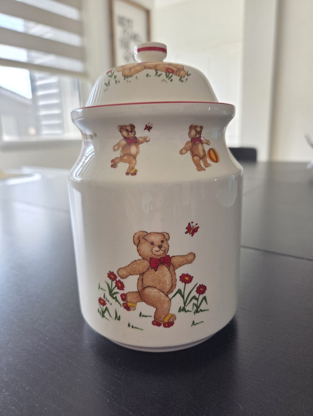 Vintage Mason's Teddy Bear Jar